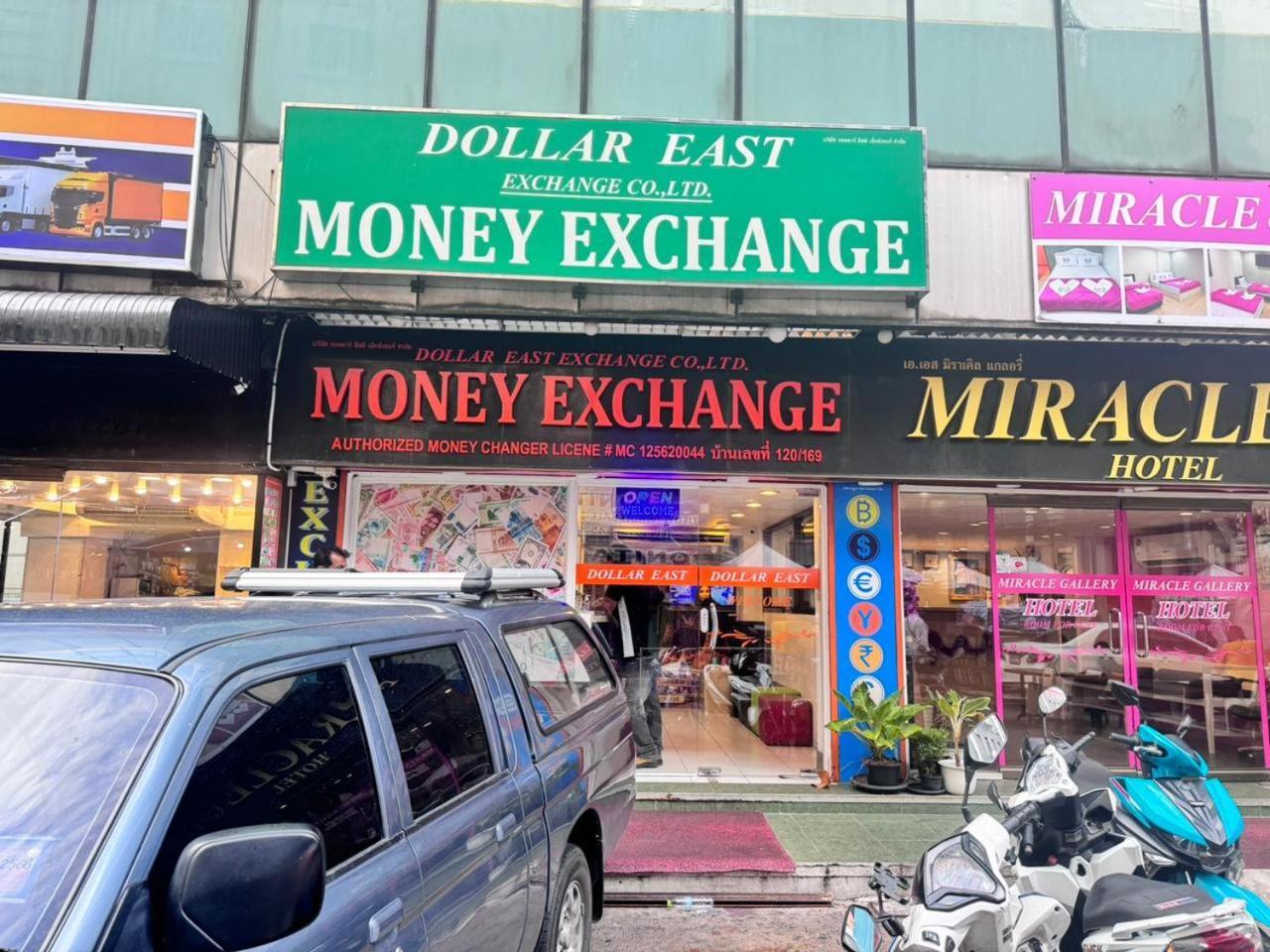 Miracle Gallery Hotel Makkasan Экстерьер фото